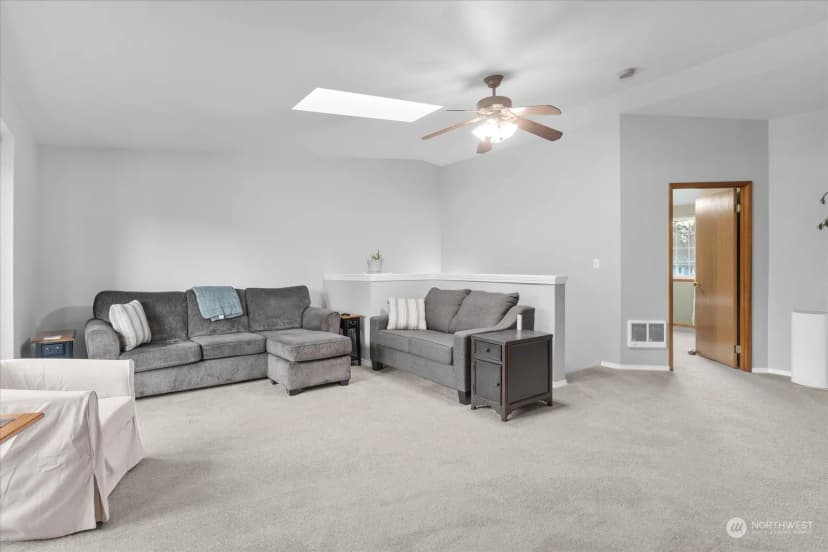 Property photo for 32808 Hyde Ave, Black Diamond photo 8