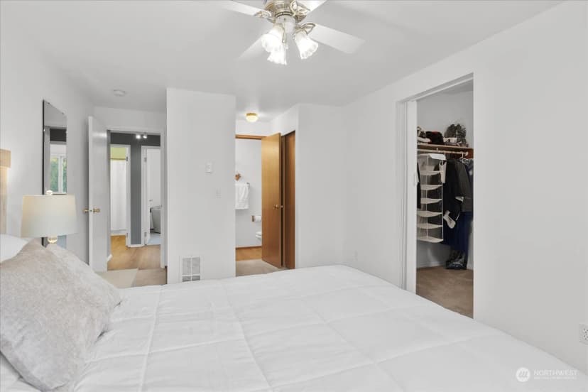 Property photo for 32808 Hyde Ave, Black Diamond photo 18