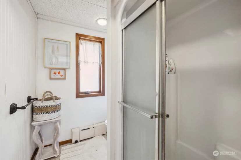 Property photo for 9009 Martin Avenue Nw, Silverdale photo 16
