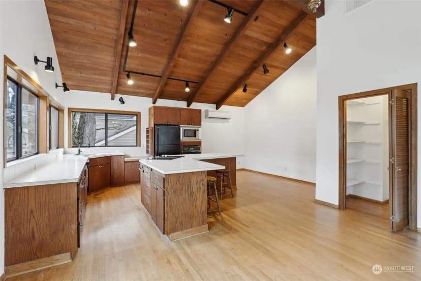 Property photo for 1025 K Street, Washougal photo 9