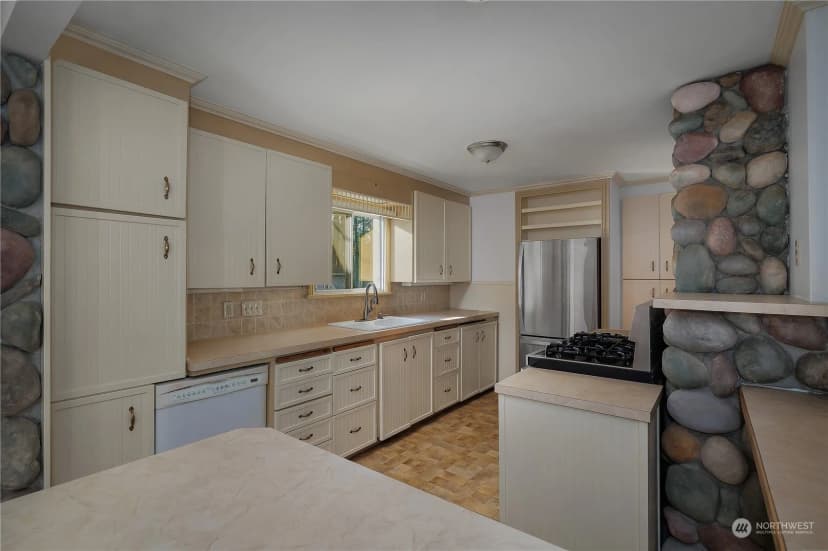 Property photo for 6623 Glenwood Drive Sw, Tumwater photo 9