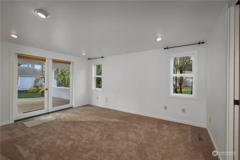 Property photo for 6623 Glenwood Drive Sw, Tumwater photo 11