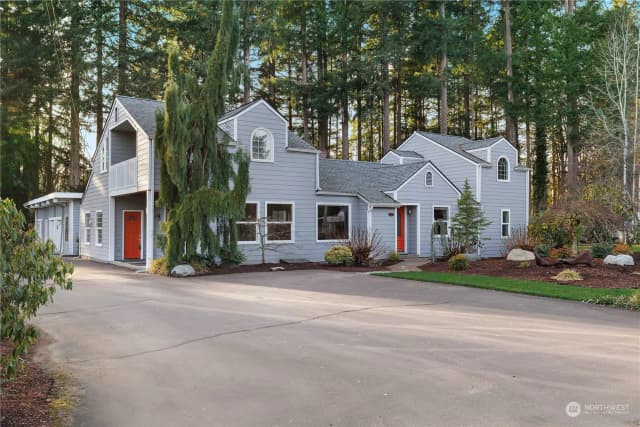 Property photo for 6623 Glenwood Drive Sw, Tumwater photo 2