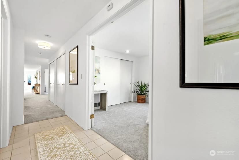 Property photo for 6910 California Avenue Sw #33, Seattle photo 3