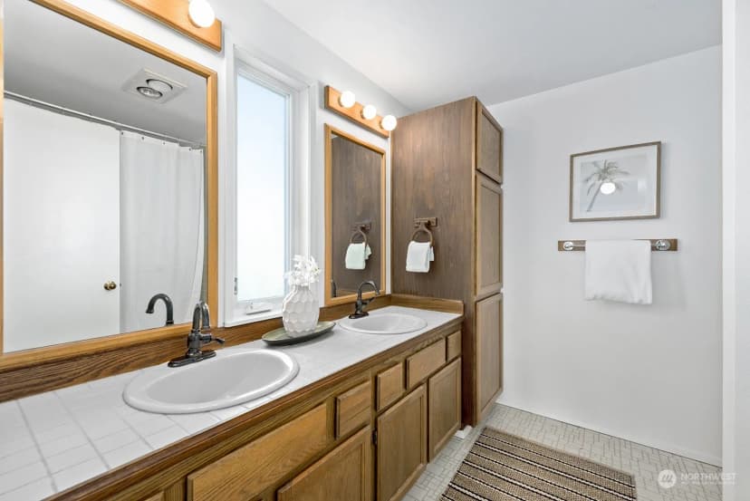 Property photo for 6910 California Avenue Sw #33, Seattle photo 14