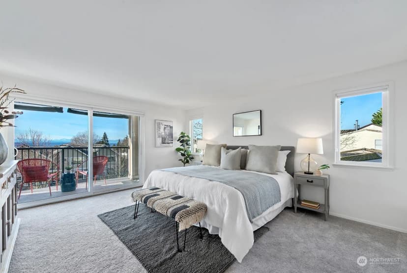 Property photo for 6910 California Avenue Sw #33, Seattle photo 11