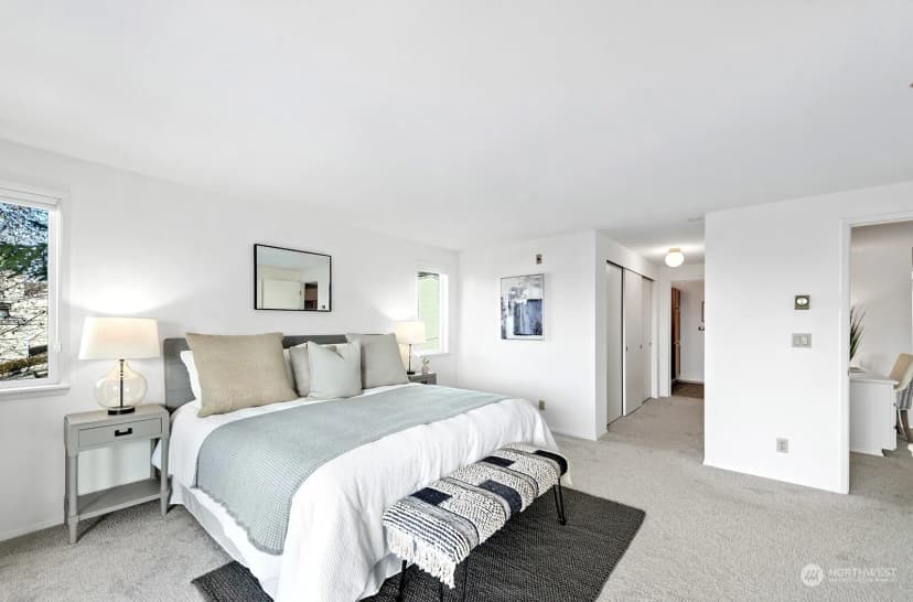 Property photo for 6910 California Avenue Sw #33, Seattle photo 12