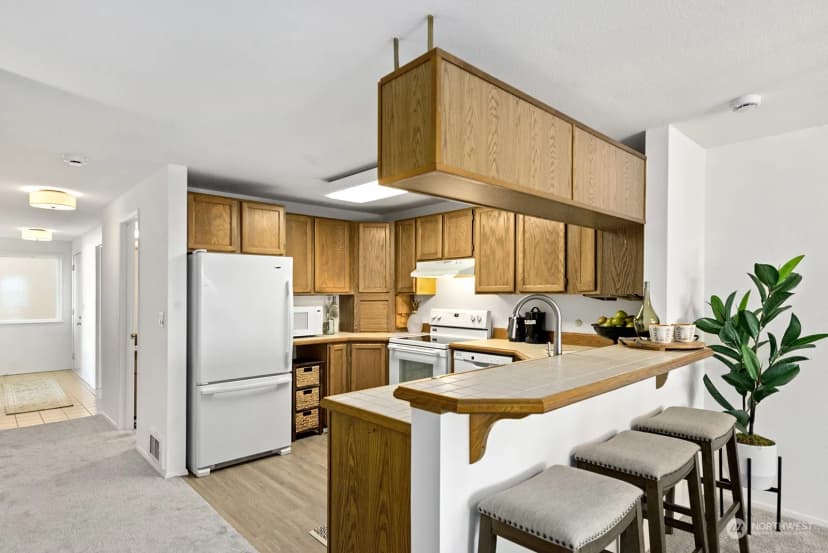 Property photo for 6910 California Avenue Sw #33, Seattle photo 23
