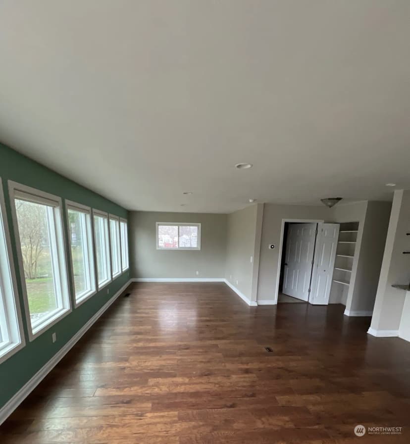 Property photo for 105 Abby Avenue #b, Benton City photo 3