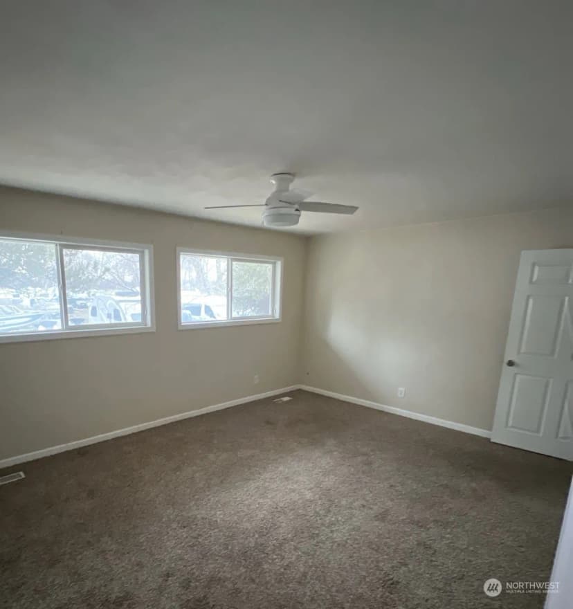 Property photo for 105 Abby Avenue #b, Benton City photo 6