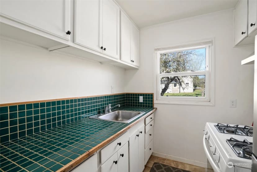 Property photo for 509 N 3rd Avenue, Tumwater photo 11