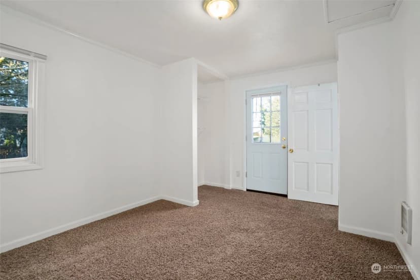 Property photo for 509 N 3rd Avenue, Tumwater photo 14