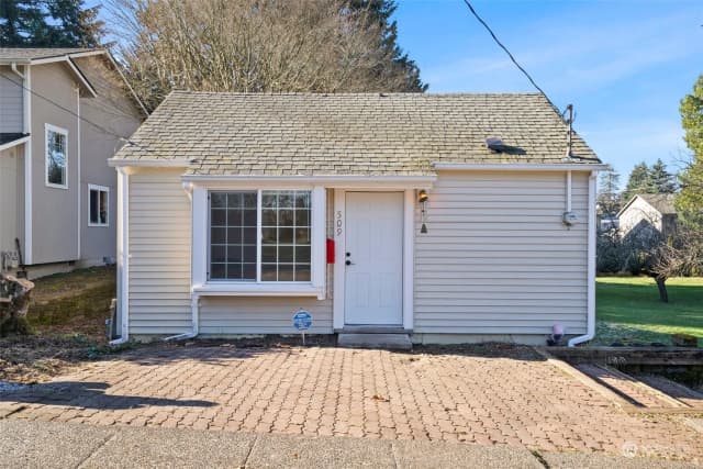 Property photo for 509 N 3rd Avenue, Tumwater photo 3