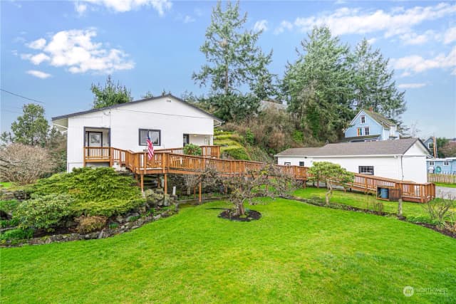 Property photo for 318 Morris Street, La Conner