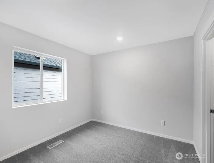 Property photo for 447 Sw 32nd Street, Battle Ground photo 5