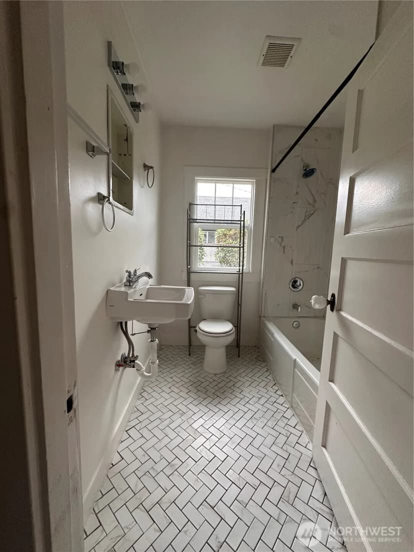 Property photo for 6925 52nd W #1, University Place photo 12