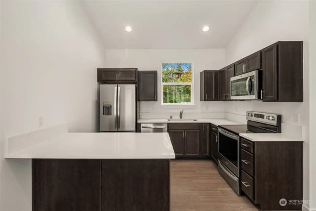 Property photo for 1240 Sw 124th Street #6c, Burien photo 4