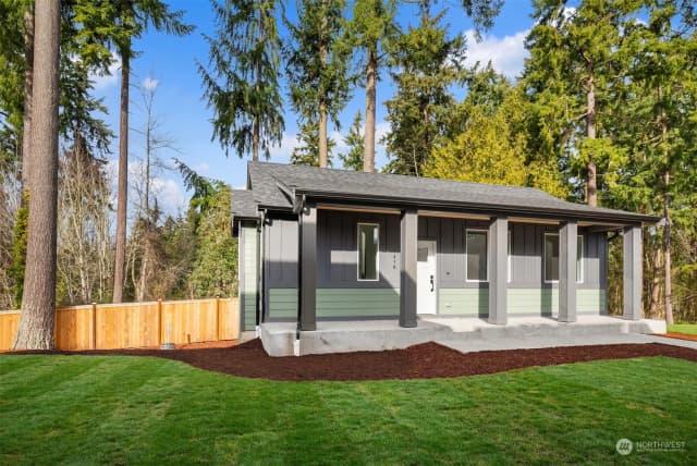 Property photo for 1240 Sw 124th Street #6c, Burien photo 2