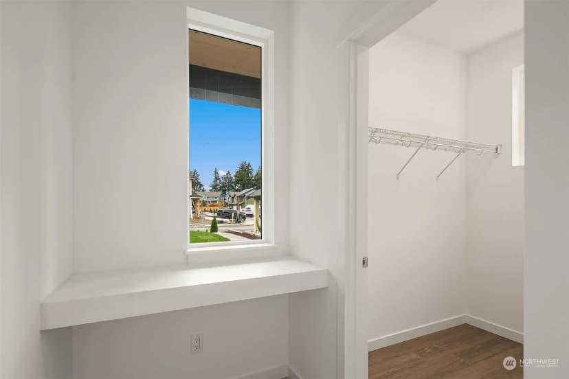 Property photo for 1240 Sw 124th Street #6c, Burien photo 13