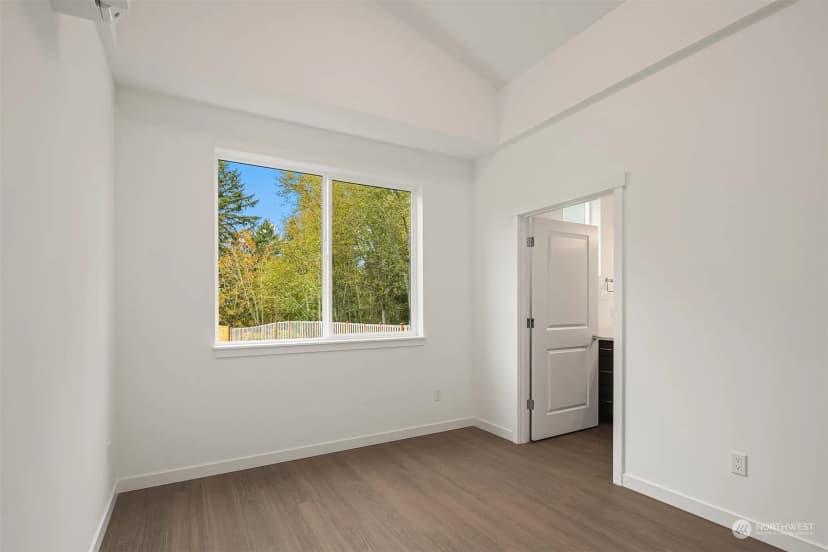 Property photo for 1240 Sw 124th Street #6c, Burien photo 16