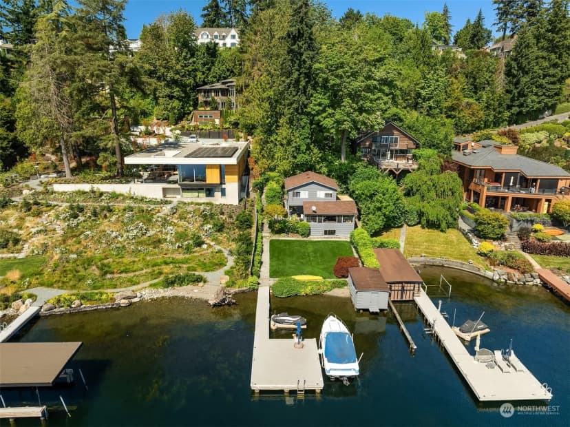 Property photo for 450 Overlake Drive E, Medina photo 4