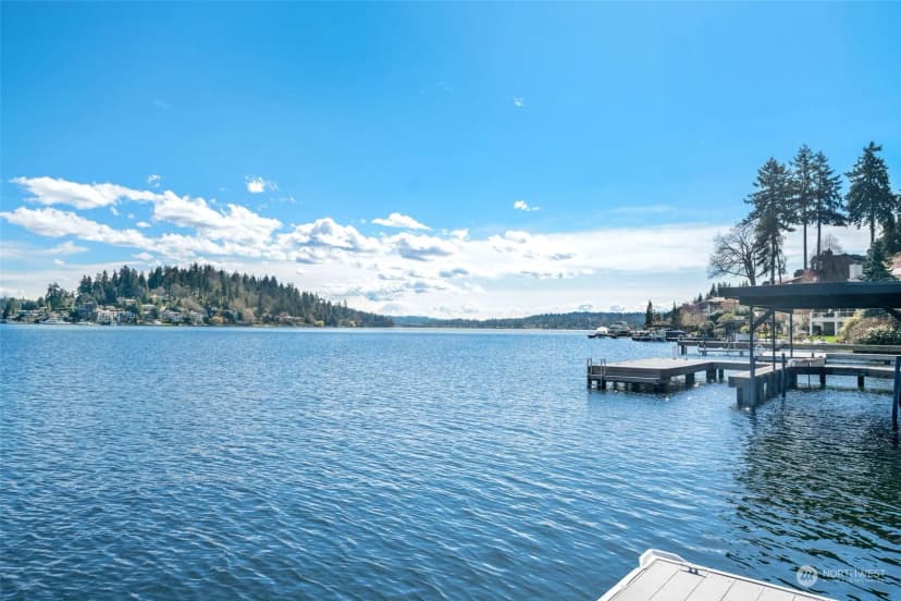Property photo for 450 Overlake Drive E, Medina photo 9