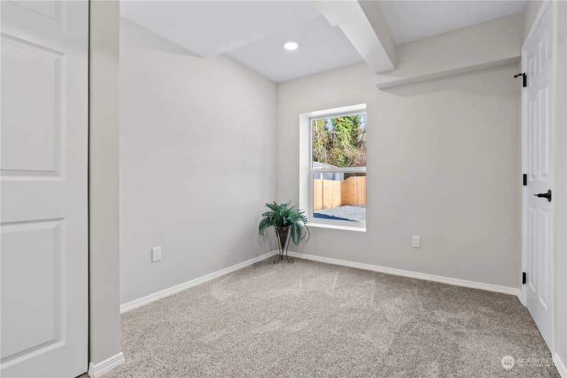 Property photo for 6968 24th Avenue Sw, Seattle photo 35