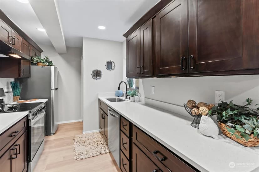 Property photo for 6968 24th Avenue Sw, Seattle photo 23