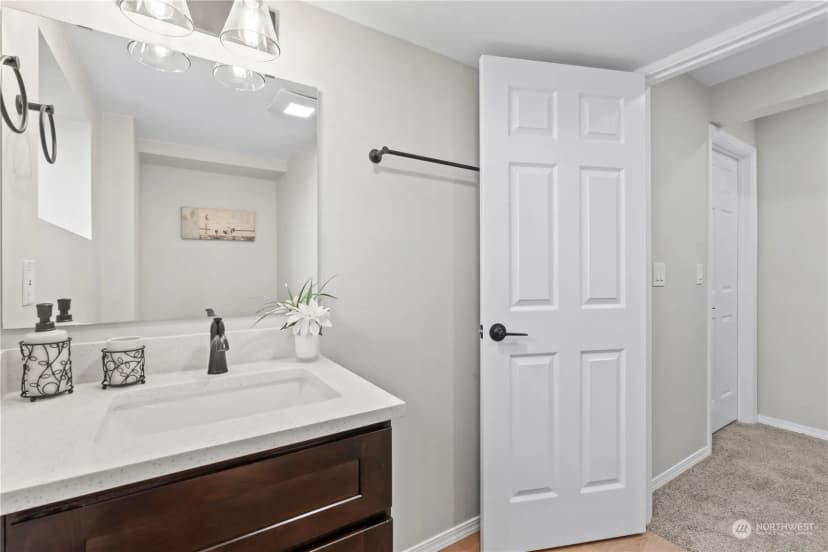 Property photo for 6968 24th Avenue Sw, Seattle photo 27