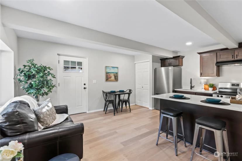 Property photo for 6968 24th Avenue Sw, Seattle photo 33