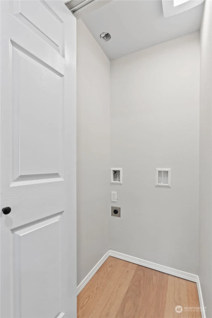 Property photo for 6968 24th Avenue Sw, Seattle photo 37