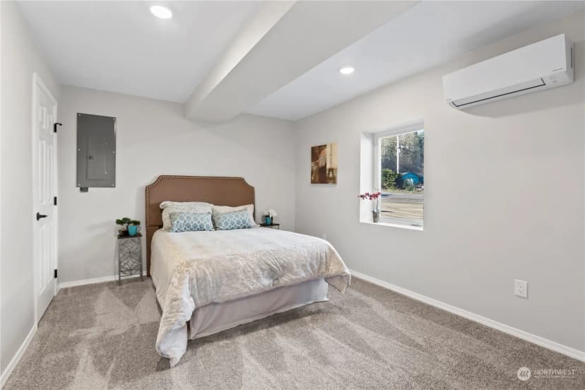 Property photo for 6968 24th Avenue Sw, Seattle photo 26