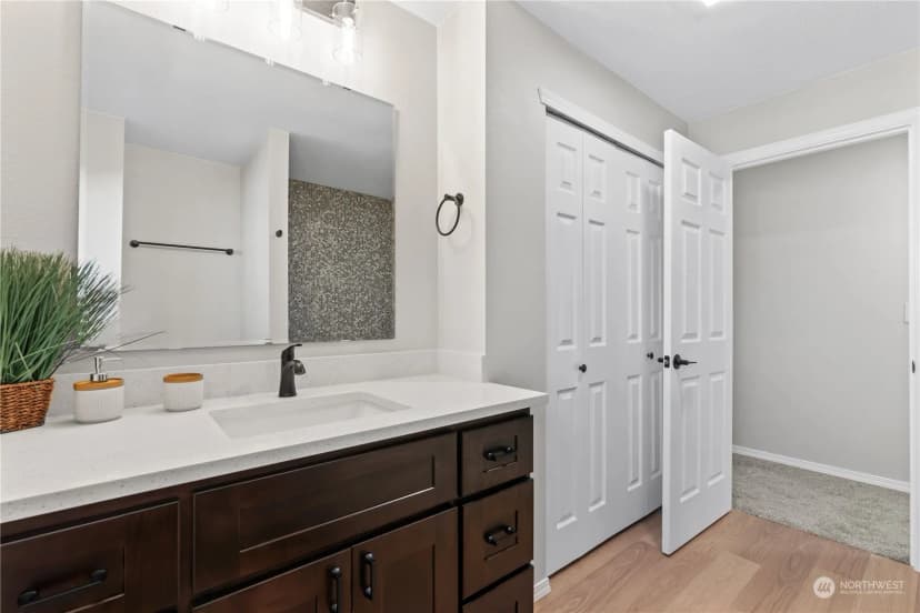 Property photo for 6968 24th Avenue Sw, Seattle photo 15