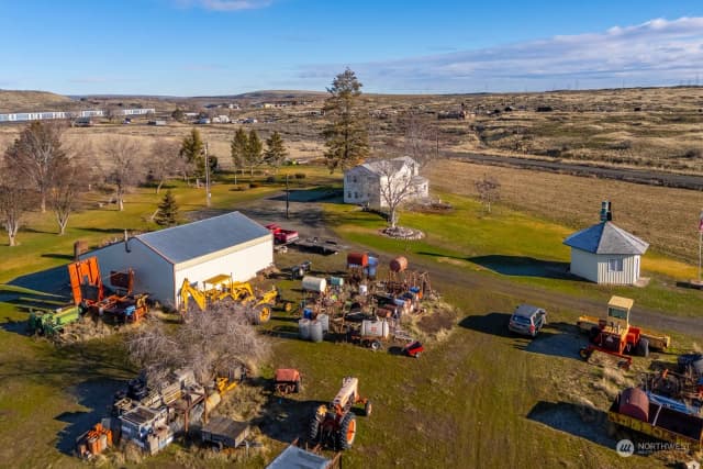 Property photo for 20226 Ne Adrian Road, Soap Lake photo 3