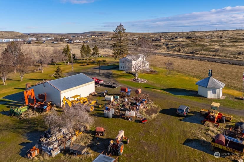 Property photo for 20226 Ne Adrian Road, Soap Lake photo 3