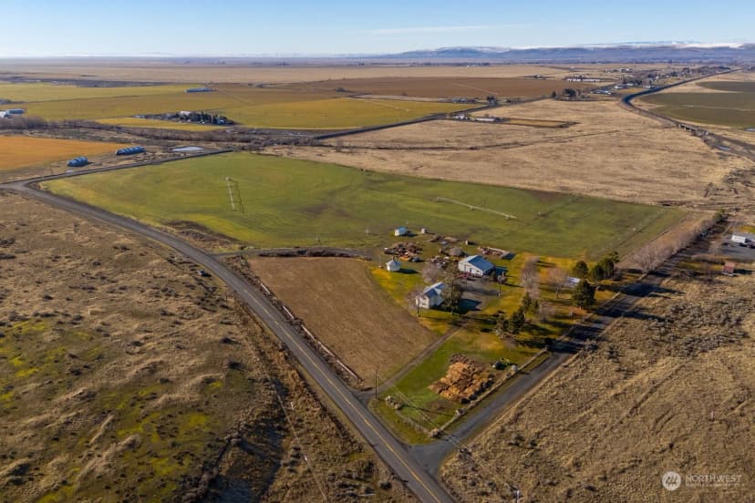 Property photo for 20226 Ne Adrian Road, Soap Lake photo 9