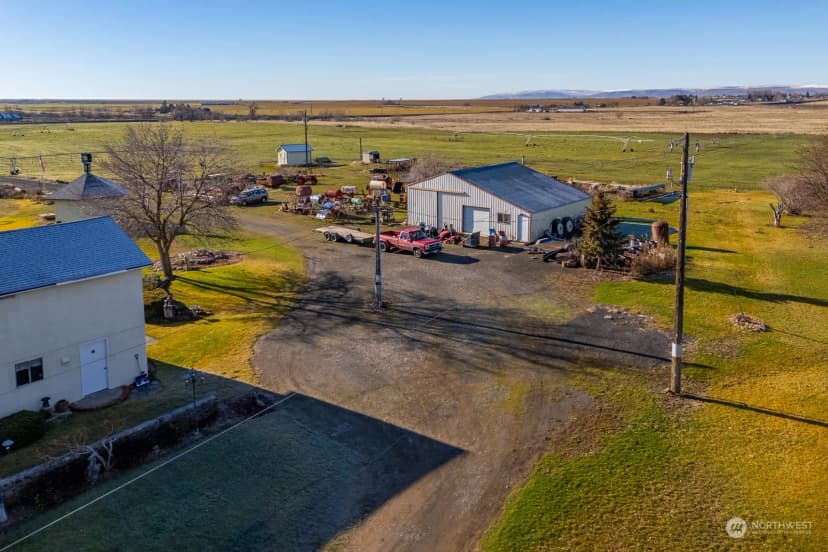 Property photo for 20226 Ne Adrian Road, Soap Lake photo 5
