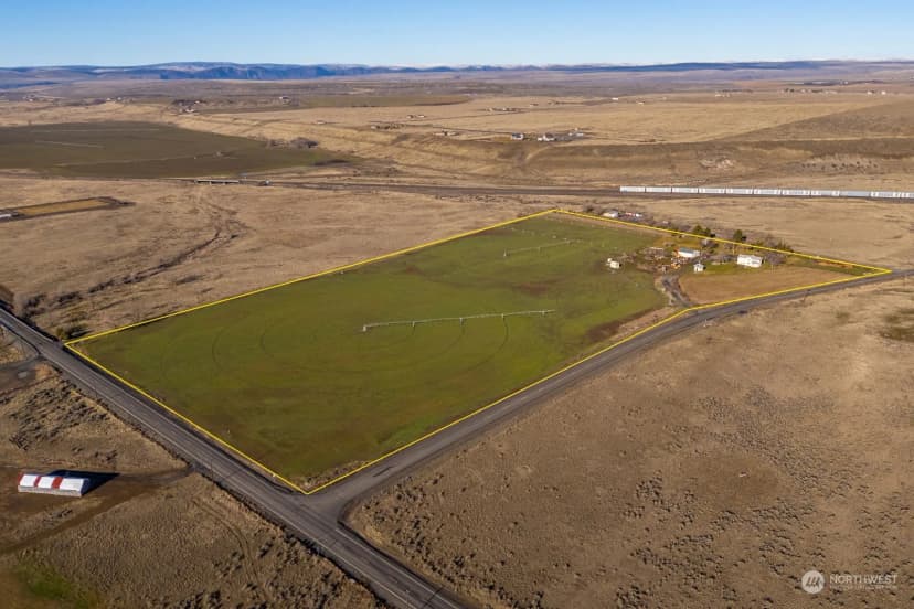 Property photo for 20226 Ne Adrian Road, Soap Lake photo 35