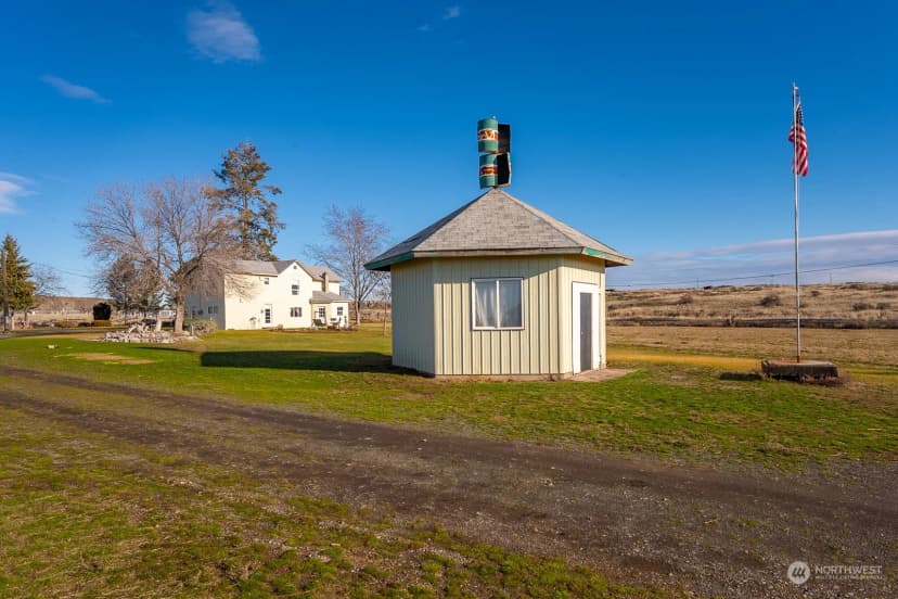 Property photo for 20226 Ne Adrian Road, Soap Lake photo 30