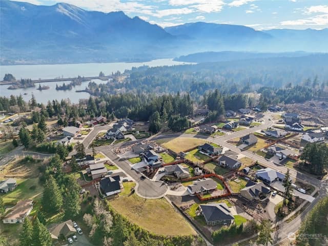 Property photo for 189 Nw Falcon Court, Stevenson