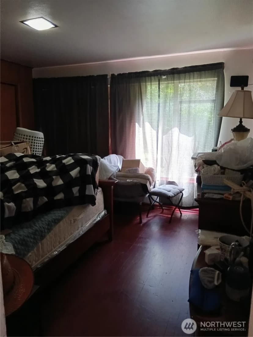 Property photo for 522 Ne 127th Street, Seattle photo 30