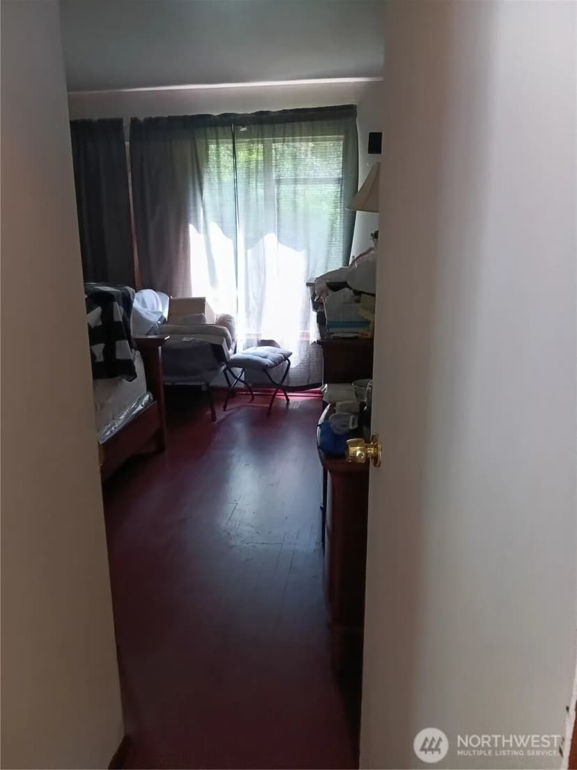 Property photo for 522 Ne 127th Street, Seattle photo 25