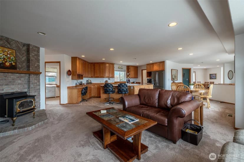 Property photo for 740 Castle Heights Drive, Wenatchee photo 14