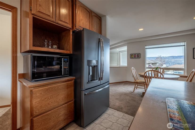 Property photo for 740 Castle Heights Drive, Wenatchee photo 18