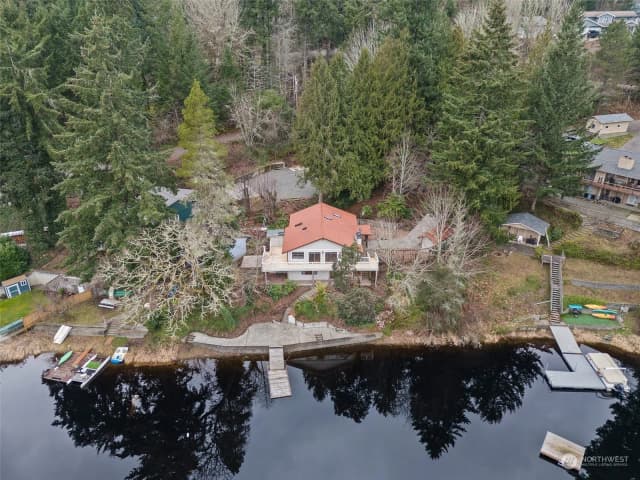 Property photo for 10245 Se 46th Avenue, Olympia photo 2
