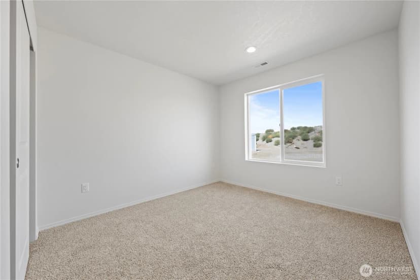 Property photo for 205 Rattray Drive, Mattawa photo 19