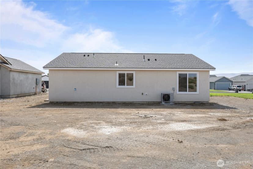 Property photo for 205 Rattray Drive, Mattawa photo 3