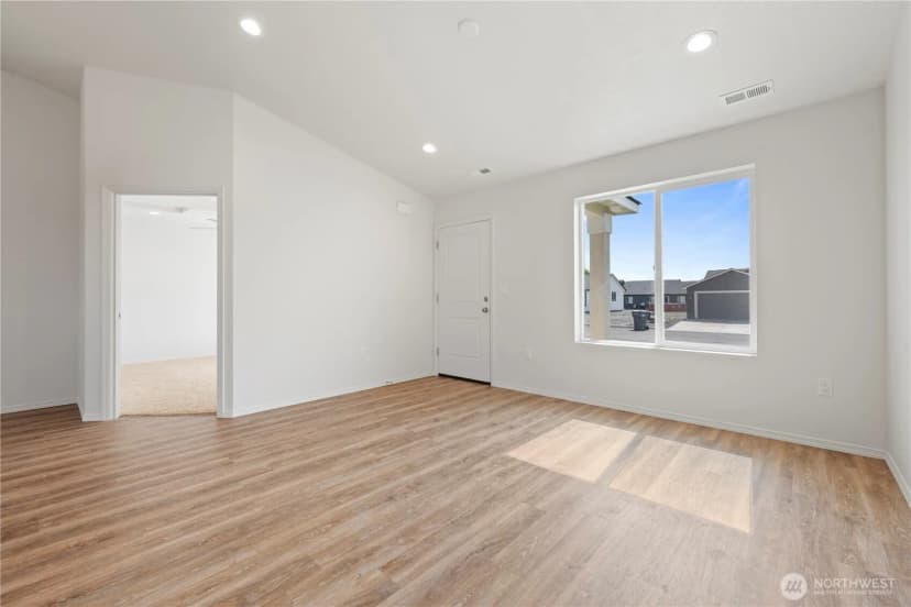 Property photo for 205 Rattray Drive, Mattawa photo 15