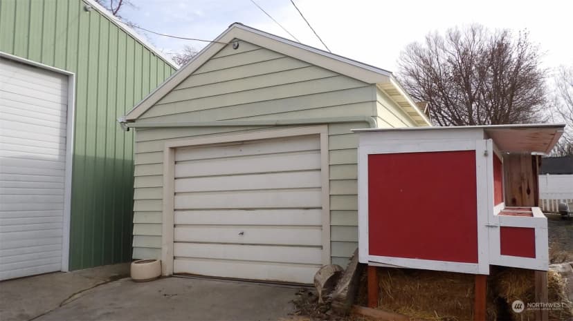 Property photo for 305 E 3rd Avenue, Ritzville photo 20