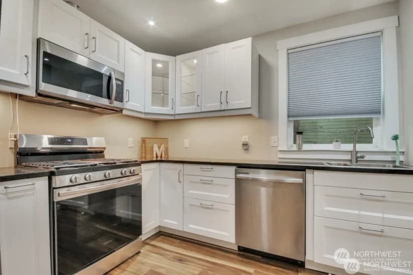 Property photo for 4636 S Othello, Seattle photo 11